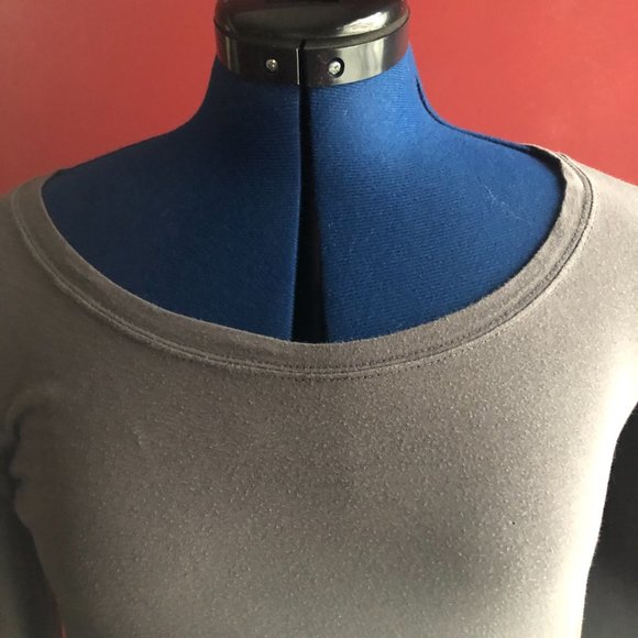 Maternity Shirts Bundle - Picture 13 of 16